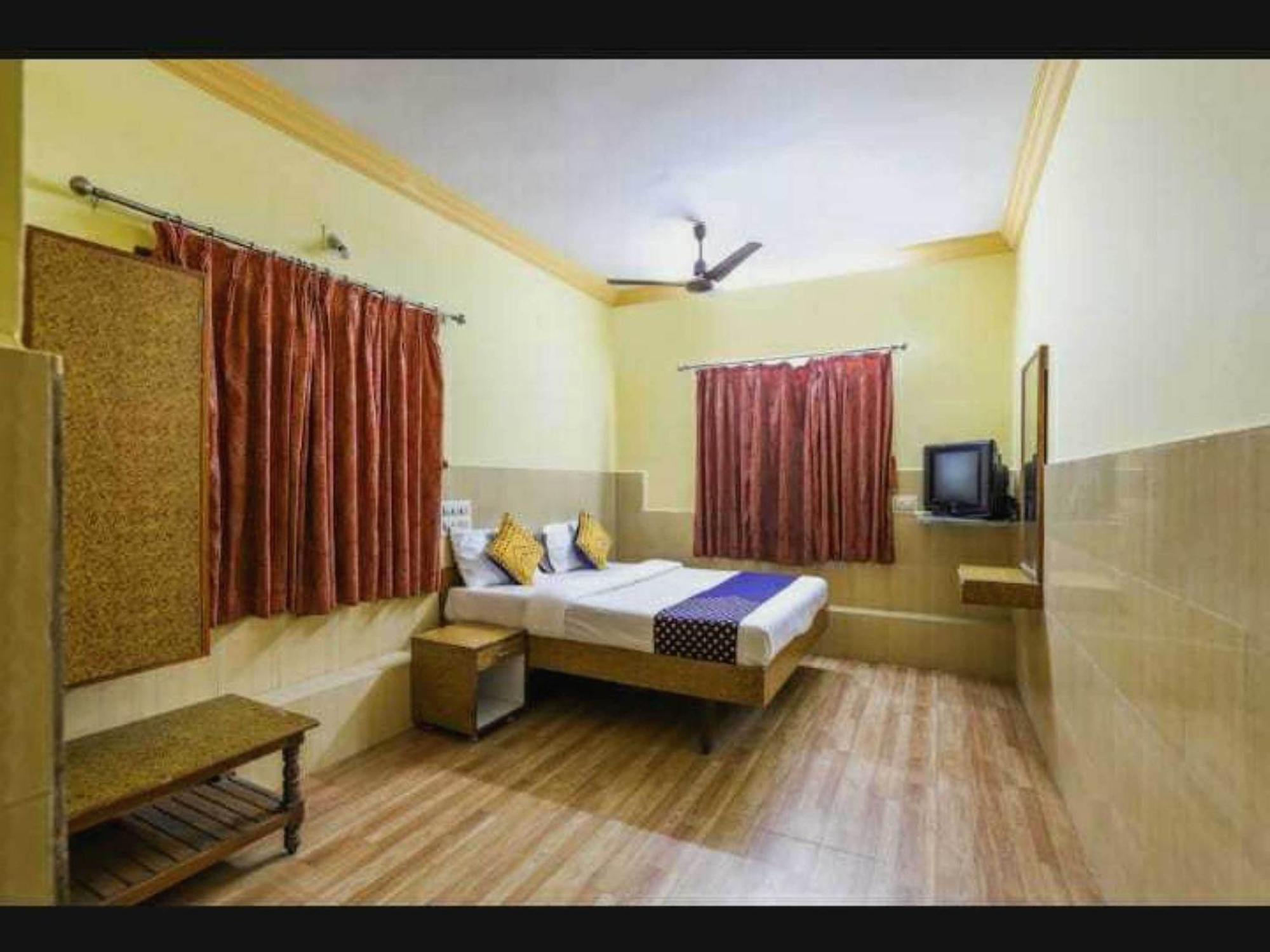Oyo Hotel Apsara Guest House Ahmedabad Luaran gambar